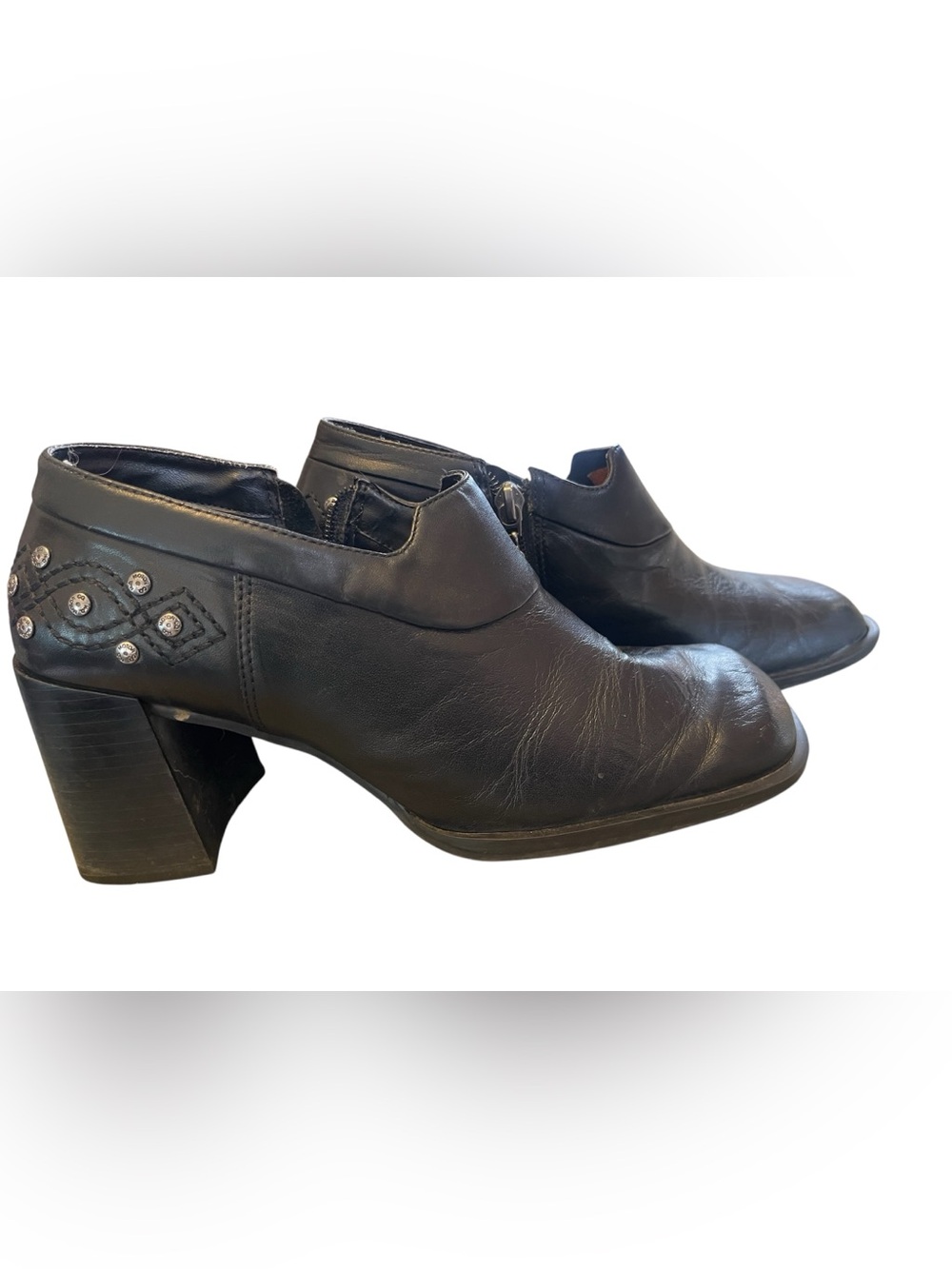 Harley Davidson 81347 Black Leather Block Heel Studded Biker Shoes  Size 7.5